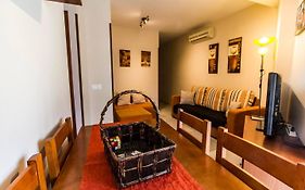 SH 7 Esquinas. Apartamento céntrico con parking